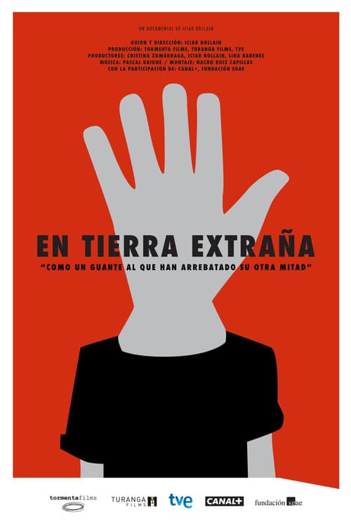 En tierra extraña (2014) poster