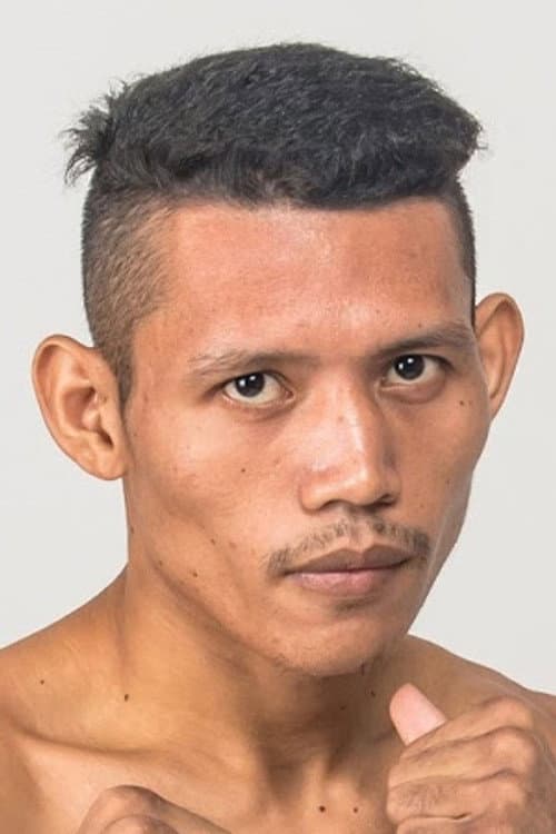 Michael Dasmarinas foto