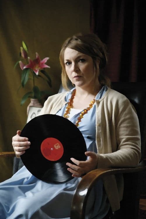 Kvinna vid grammofon (2006) poster