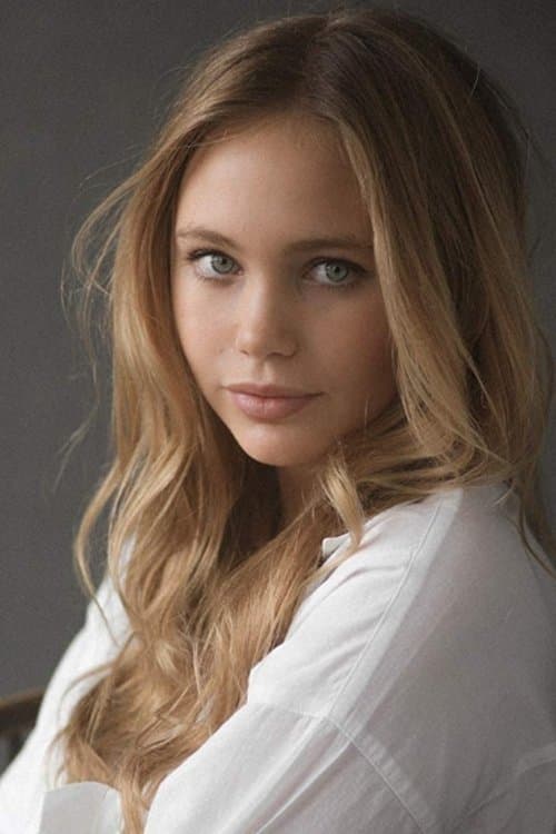 Tallulah Evans foto