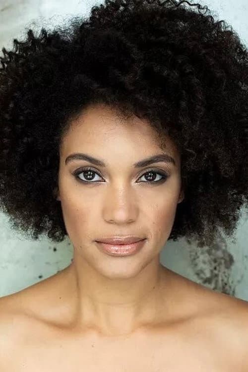 Tavia Pereira foto
