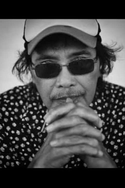 Carlo J. Caparas foto