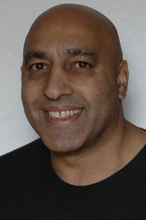 Moey Hassan foto