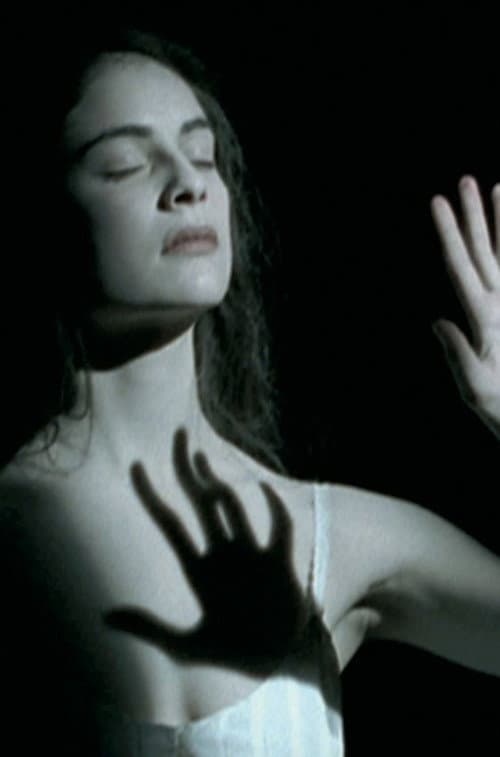 Sous mon lit (2005) poster