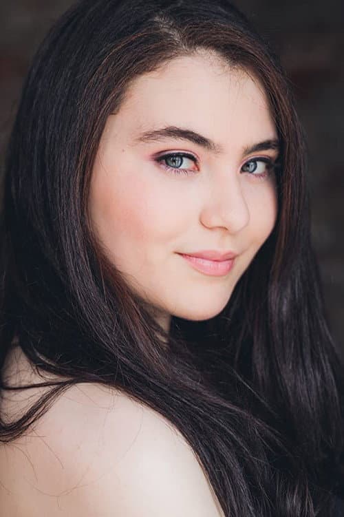 Lilla Crawford foto