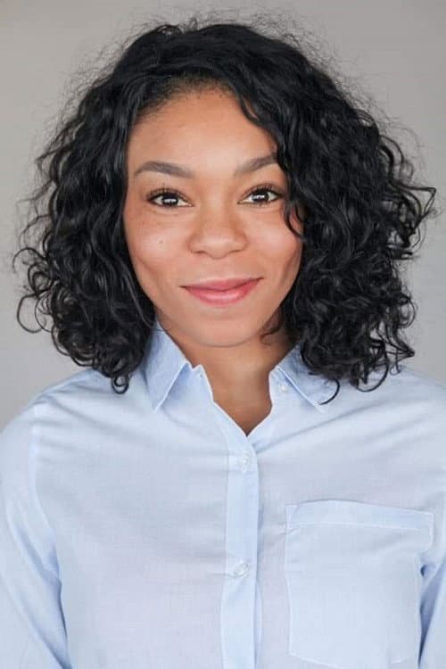 Taelyn Lewis foto