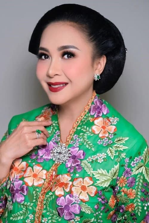 Sundari Soekotjo foto