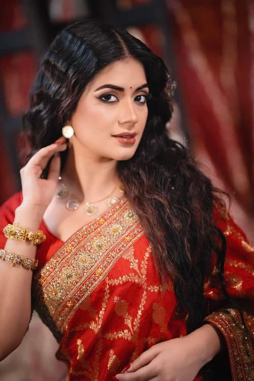 মন্দিরা চক্রবর্তী foto