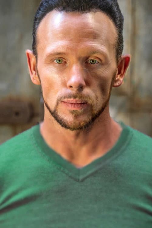 Sebastian James foto