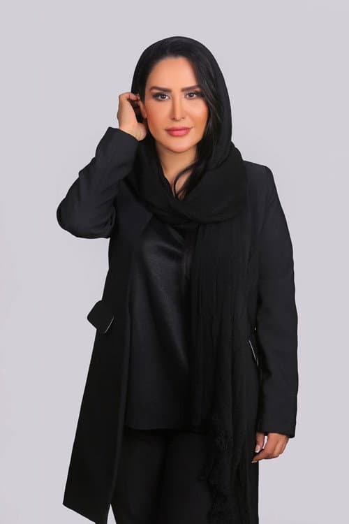 Parisa Roshani foto