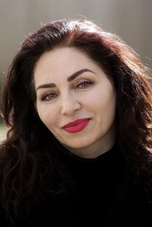 Nazmiye Oral foto