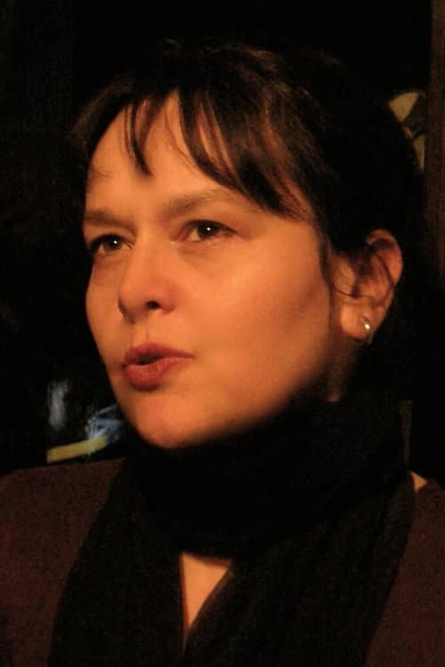 Ülkü Akbaba foto
