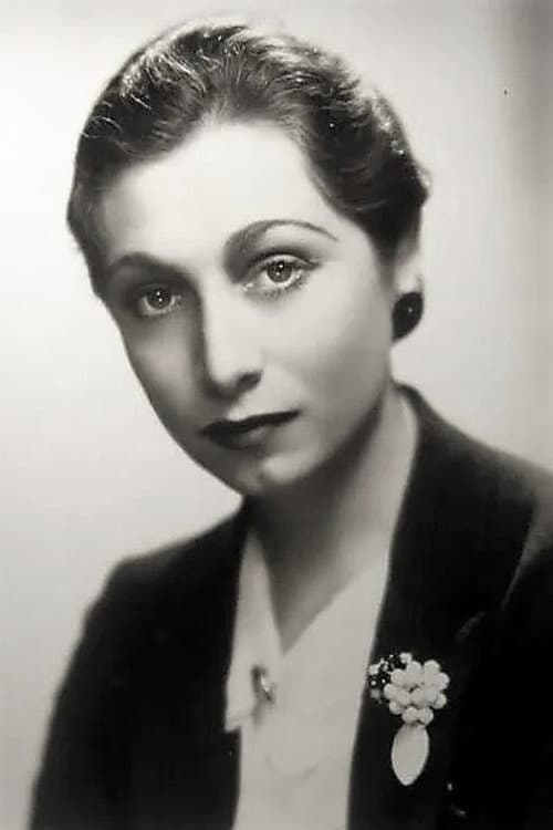 Aline MacMahon foto
