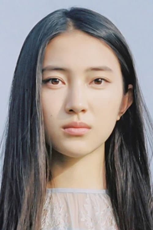 久保田紗友 foto