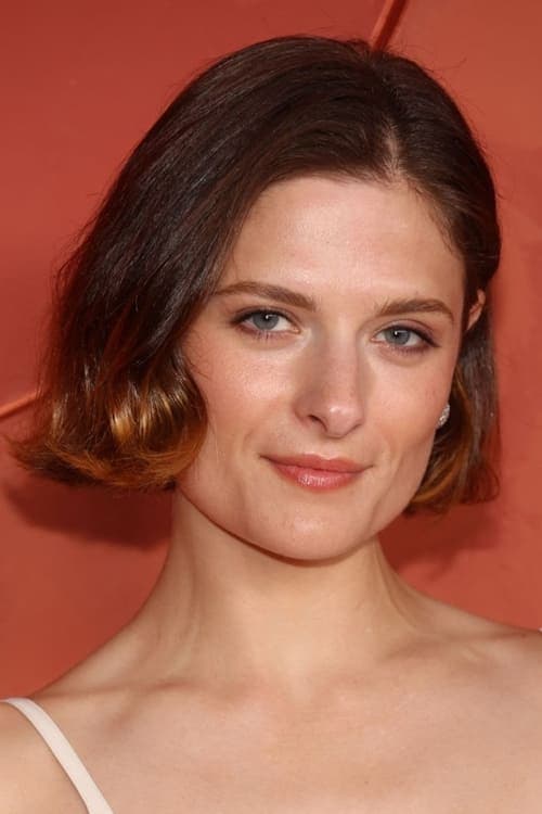 Louisa Jacobson foto
