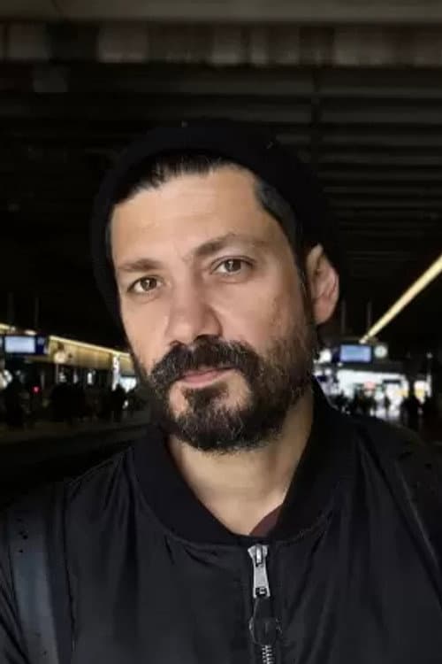 Fırat Yücel foto