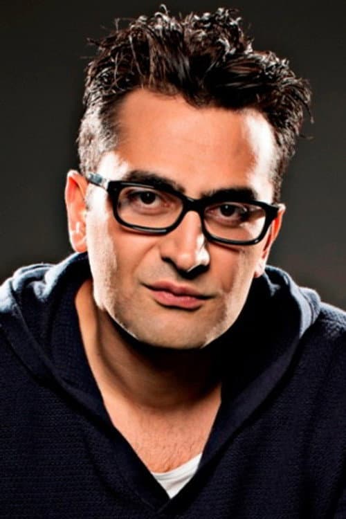 Antonio Esfandiari foto