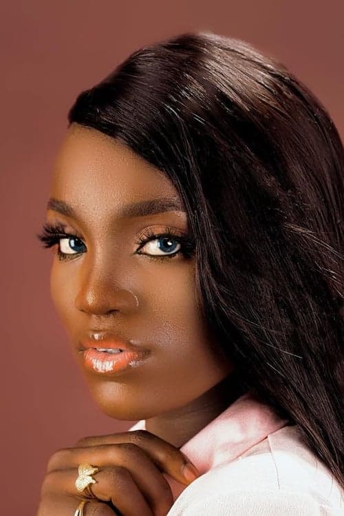 Bukunmi Oluwashina foto