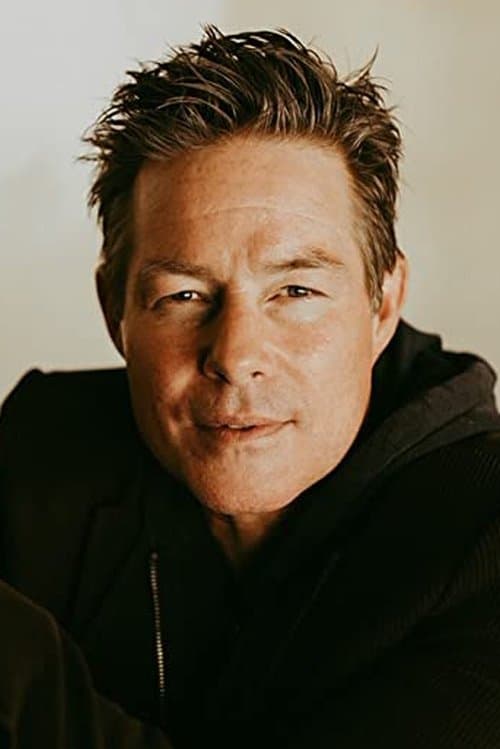 Sebastian Spence foto