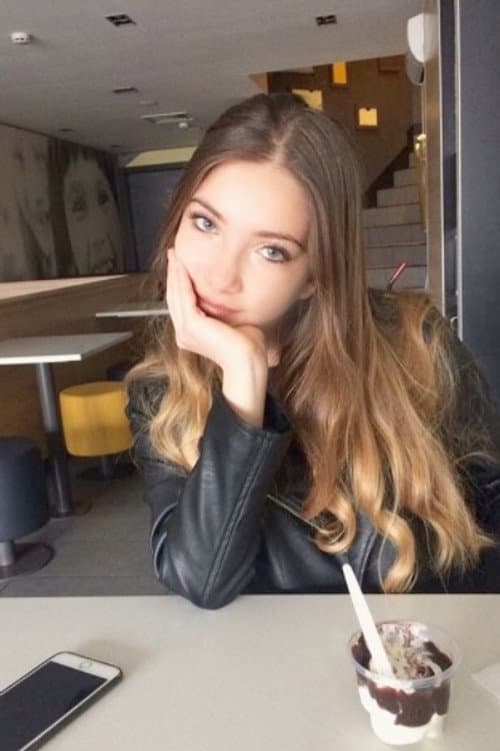 Ecem Arıkan foto
