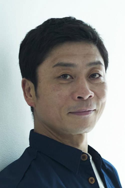 三宅弘城 foto