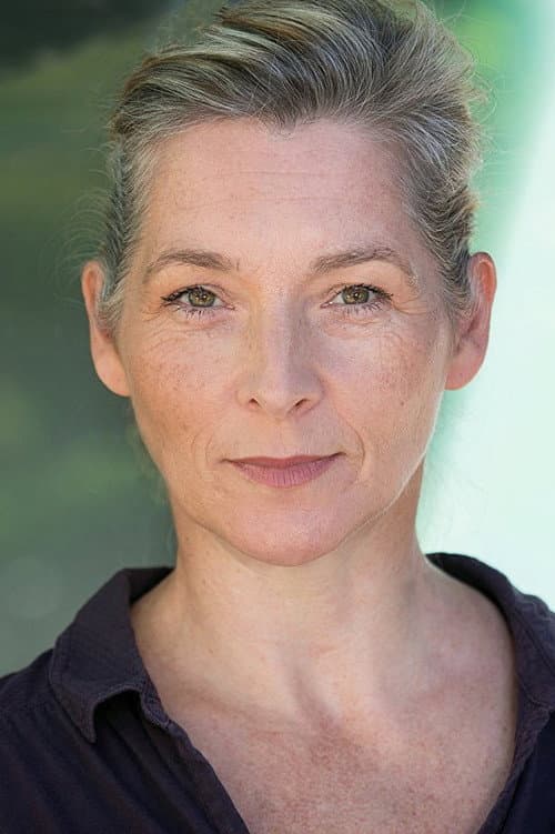 Ita O'Brien foto