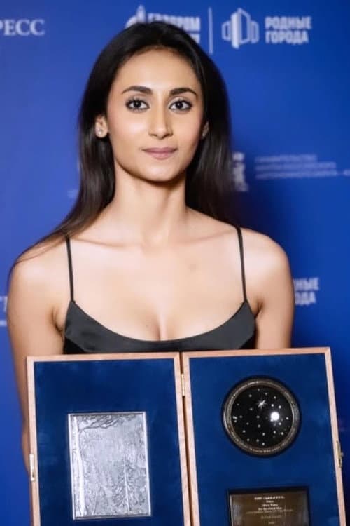 Tanaya Khan Jha foto