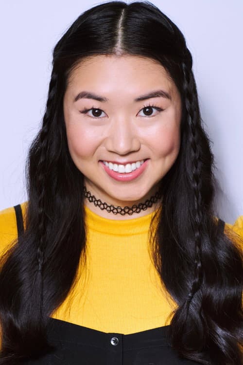Tricia Fukuhara foto