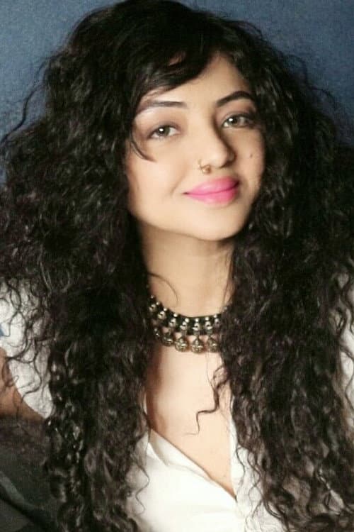 Surabhi Vanzara foto