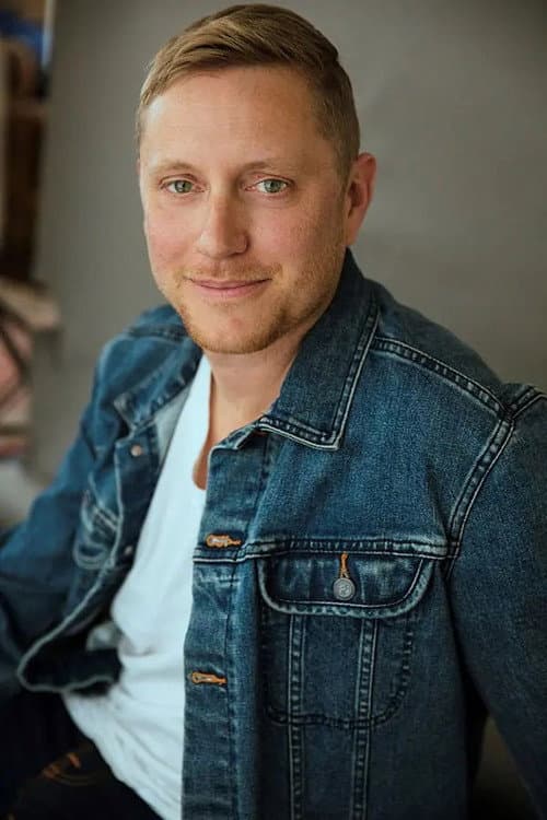 Tom Eagles foto