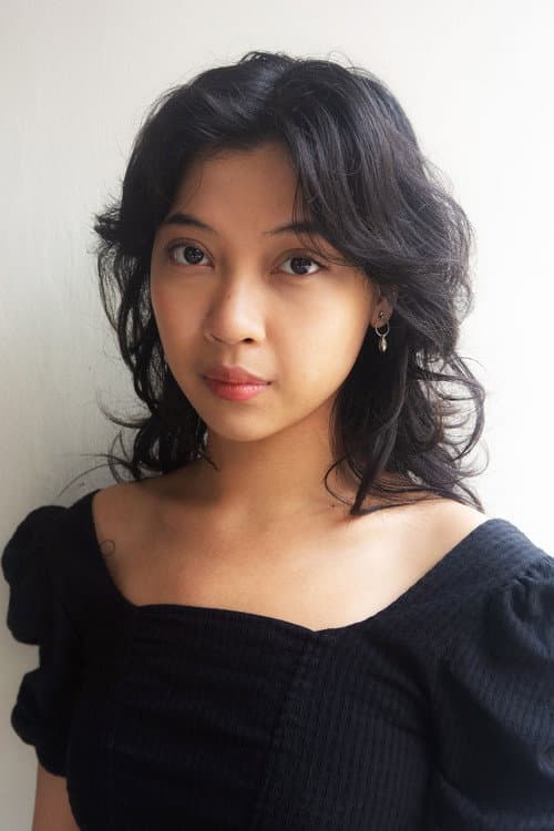 Tania Syakira foto