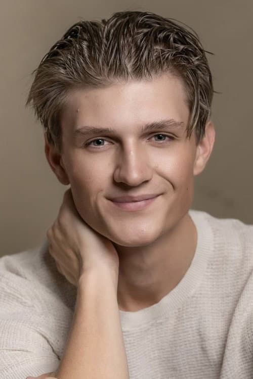 Alec Helfrich foto