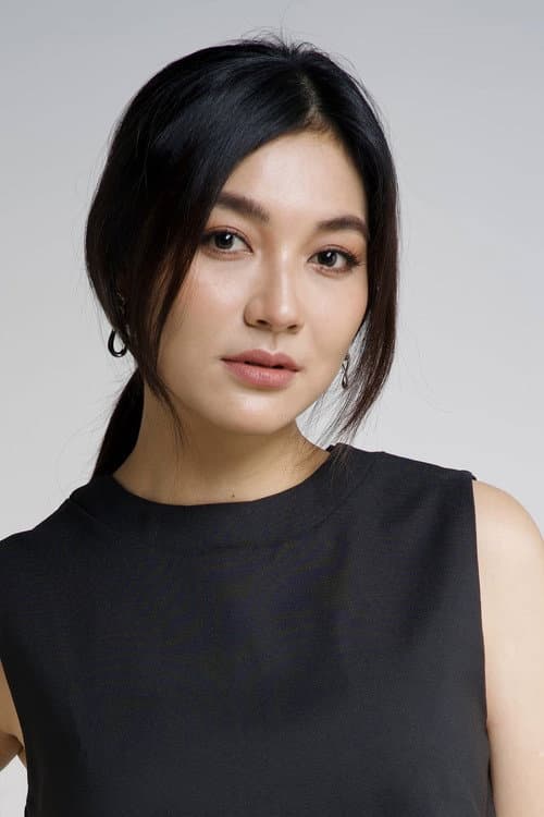 Li Li Kyaw Khaing foto