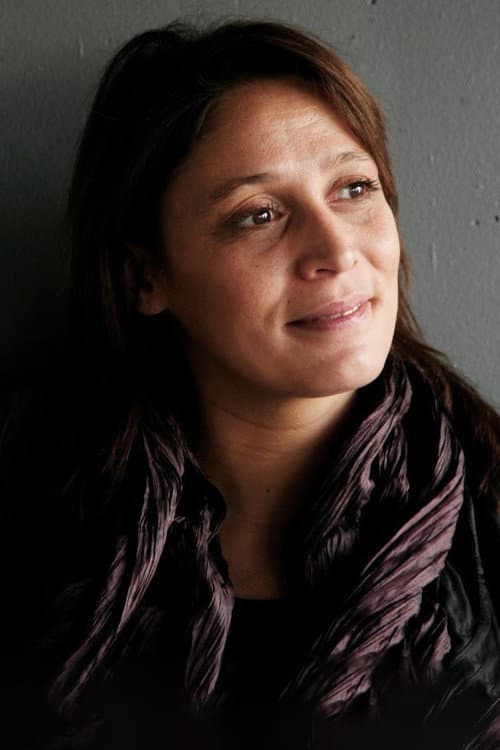Yasmina Adi foto