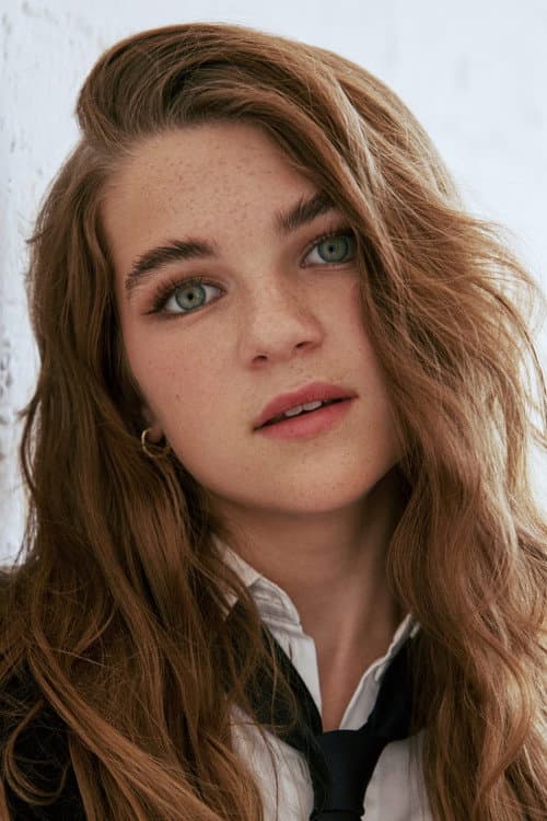 Raegan Revord foto
