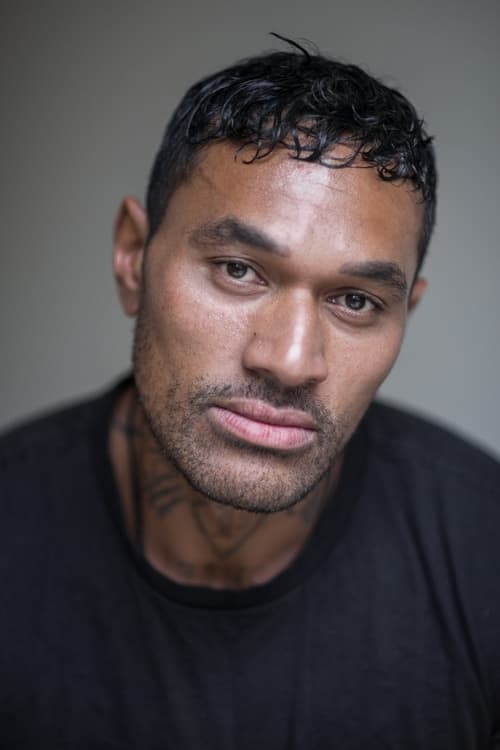 CJ. Bloomfield foto
