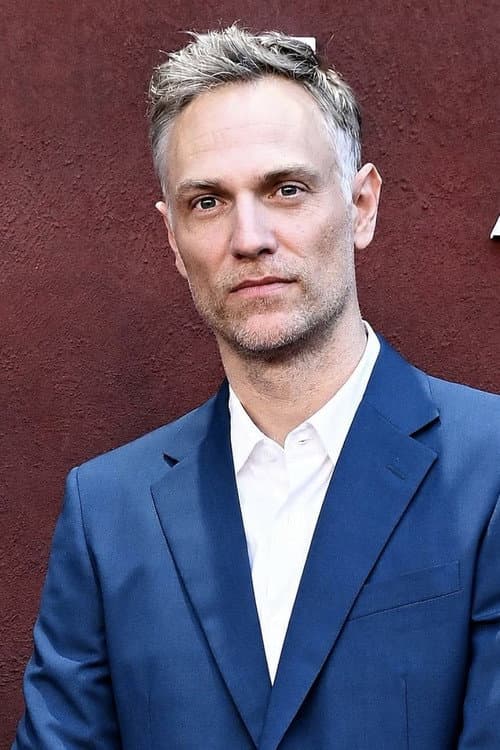 Zachary Heinzerling foto