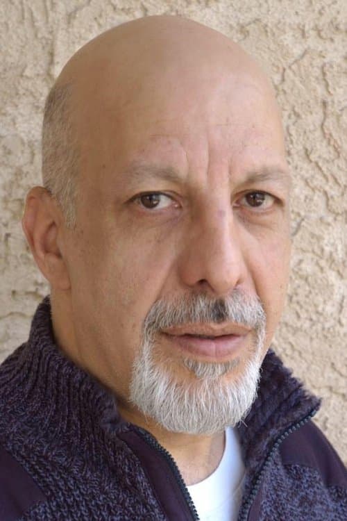 Erick Avari foto