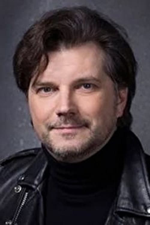 Максим Михайліченко foto