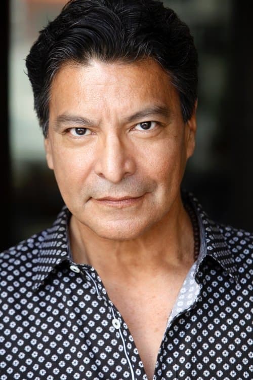 Gil Birmingham foto
