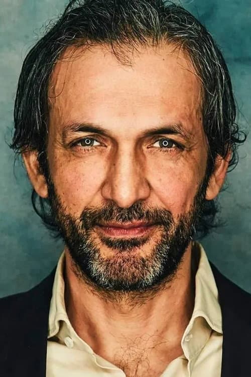 Savas Ceviz foto