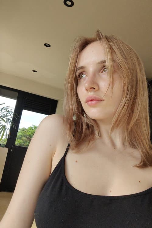 Polly Yangs foto