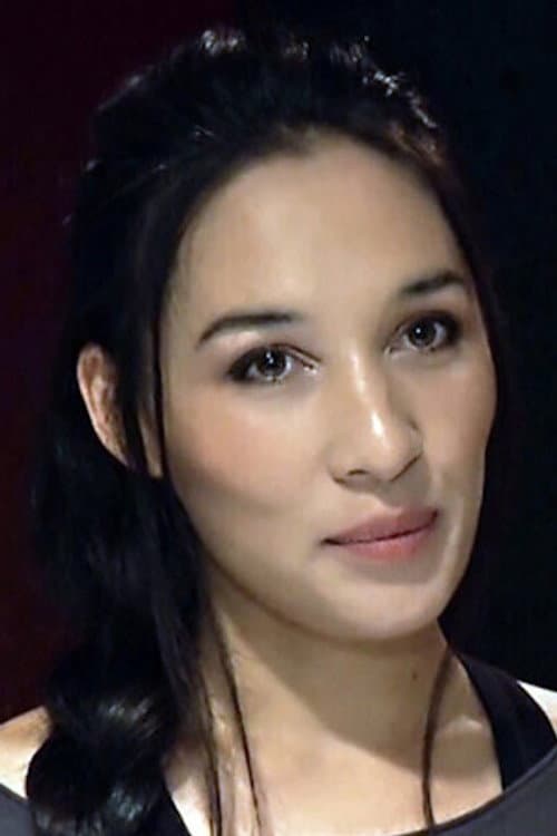 Julia Bui Ngoc foto