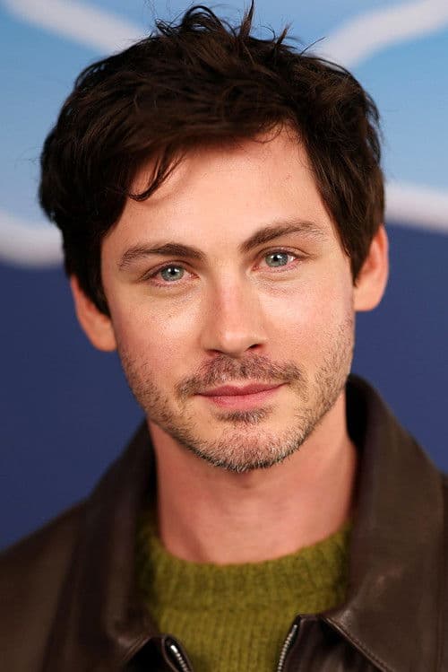 Logan Lerman foto