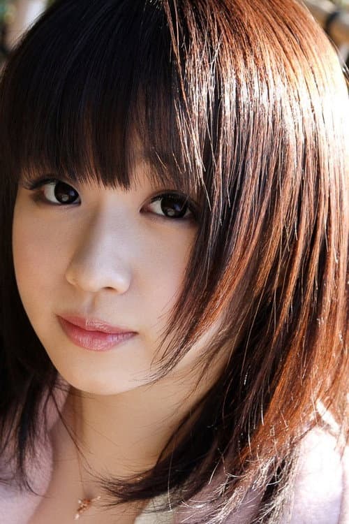 Nana Okamoto foto