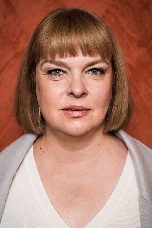 Elina Knihtilä foto