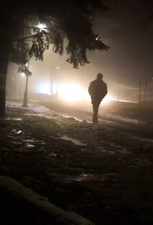 Despierto a 4 am (2023) poster
