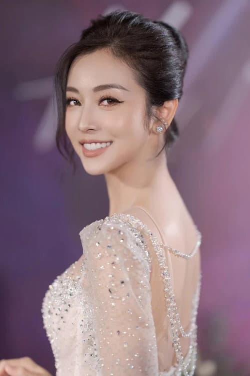 Jennifer Phạm foto