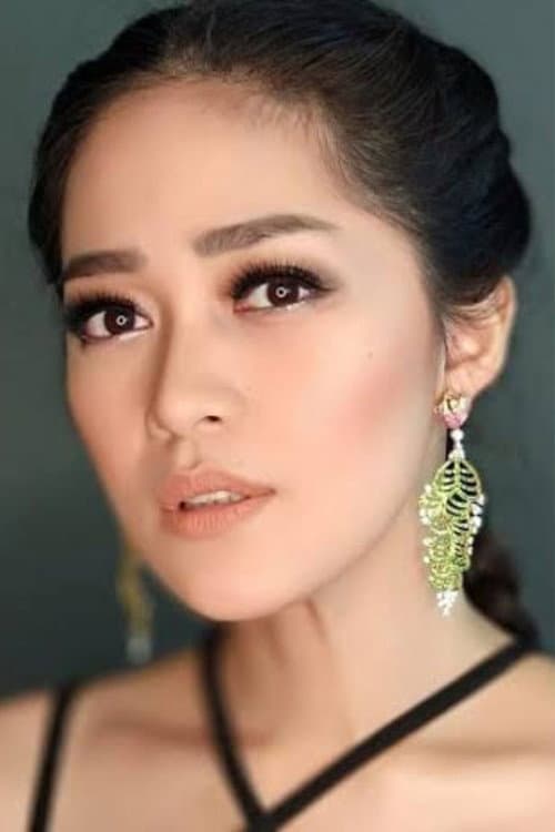 Gracia Indri foto