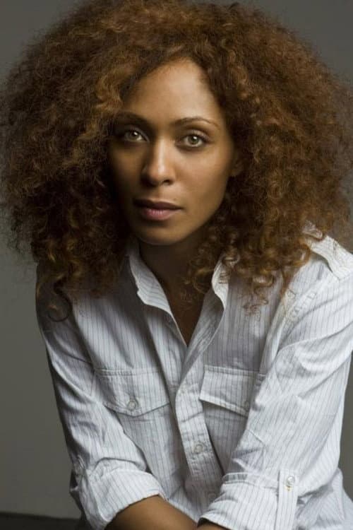 Taryn Maxximillian Dafoe foto